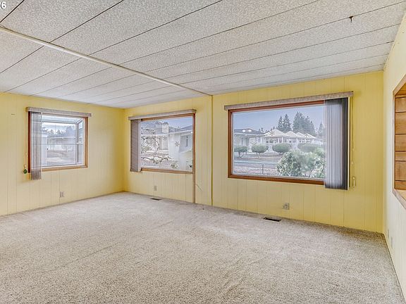 4th image of 11602 SW Royal Villa Dr