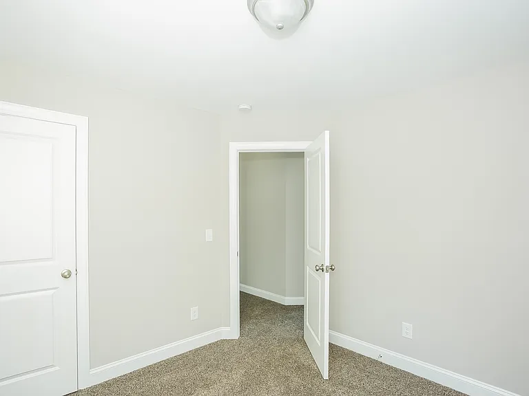104 High Ave SW — Photo 9