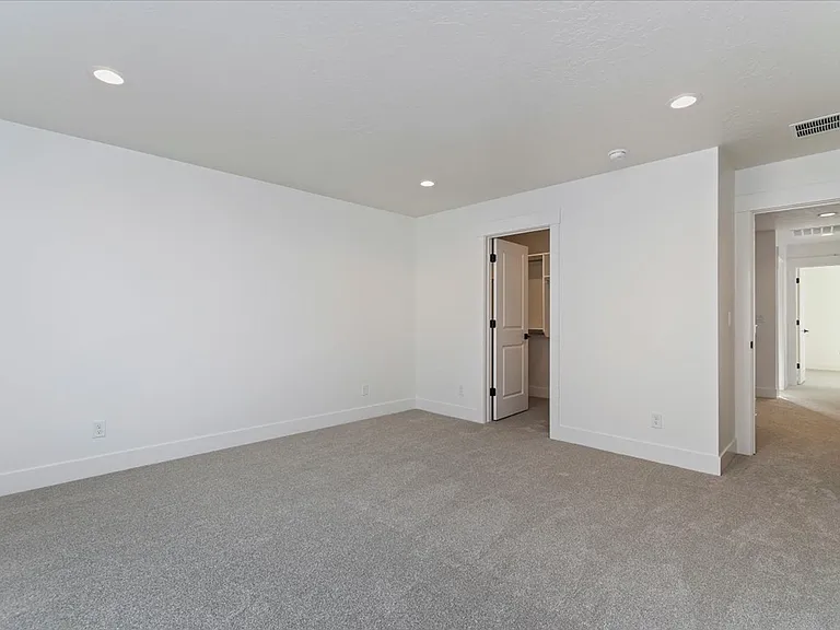 740 S Calhoun Ln — Photo 10
