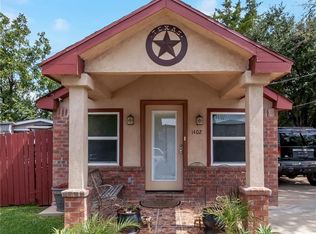 1402 Saunders St, Bryan, TX 77803