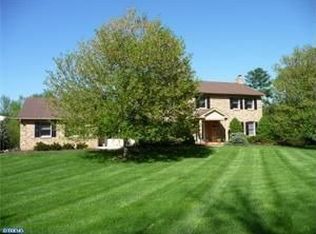 885 Lantern Ln, Blue Bell, PA 19422