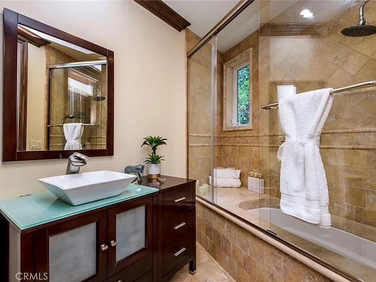 1441 Robmar Dr — Photo 17