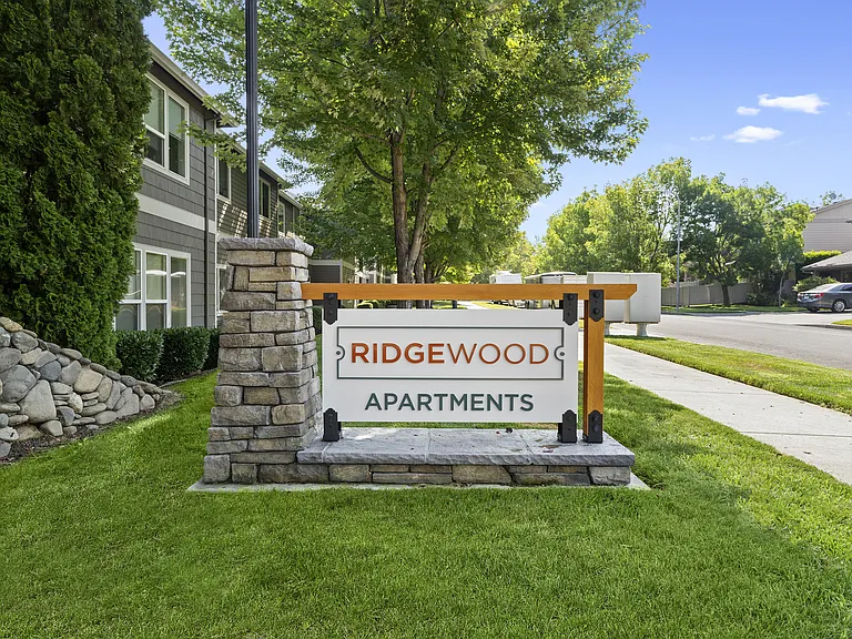Ridgewood — Photo 8