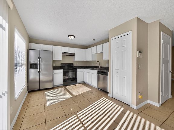 4th image of 5330 Yaupon St
