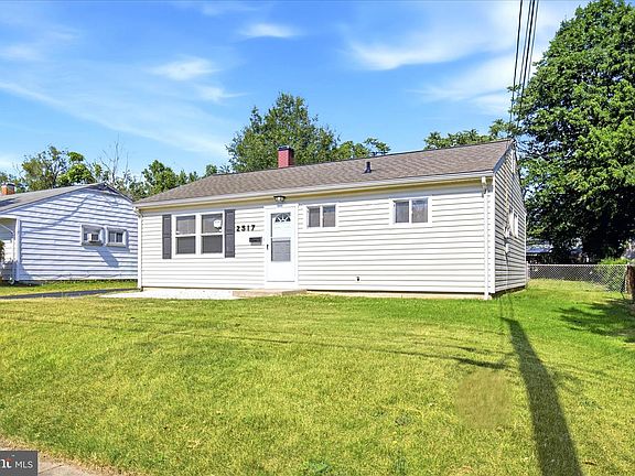 2nd image of 2517 Newglen Ave