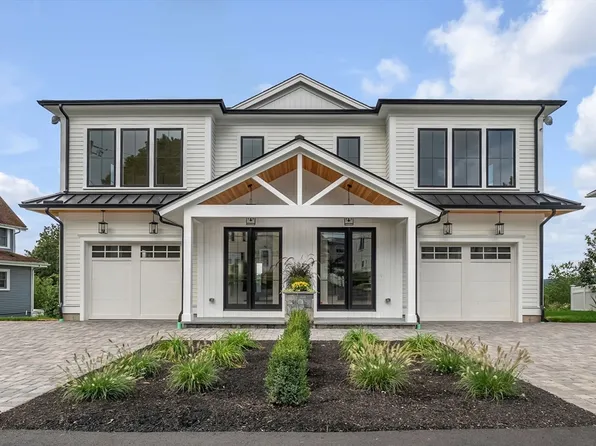 20 Crescent Rd #20, Needham Heights, MA 02494