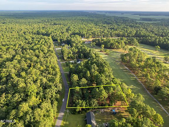 5th image of 221 Country Club Drive W