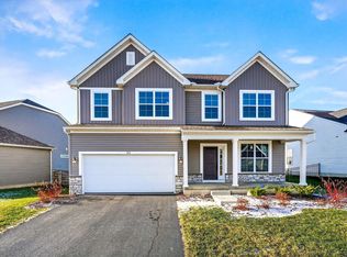 33 Erin Hills Rd, Commercial Point, OH 43116