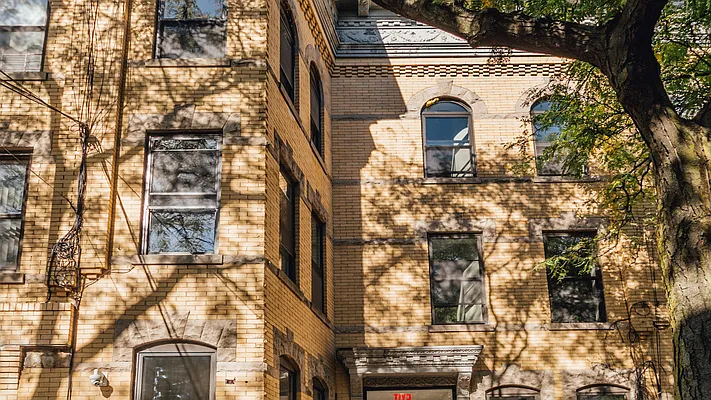 Rented by Nooklyn NYC LLC | media 65