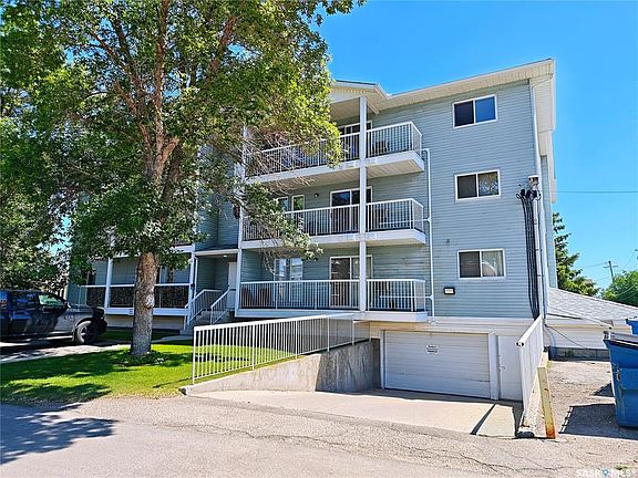 2nd image of UNIT 301-918 Argyle AVENUE