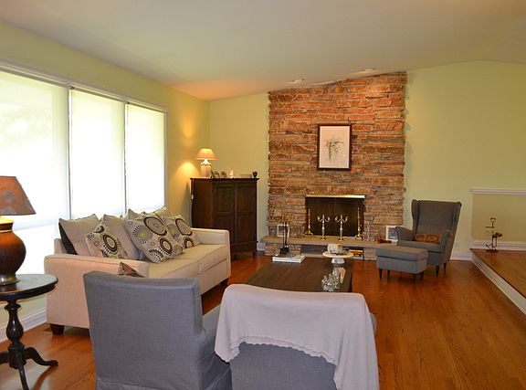 2nd image of 1835 Silverwillow Dr