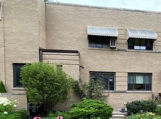 332 Wesley Ave, Evanston, IL 60202
