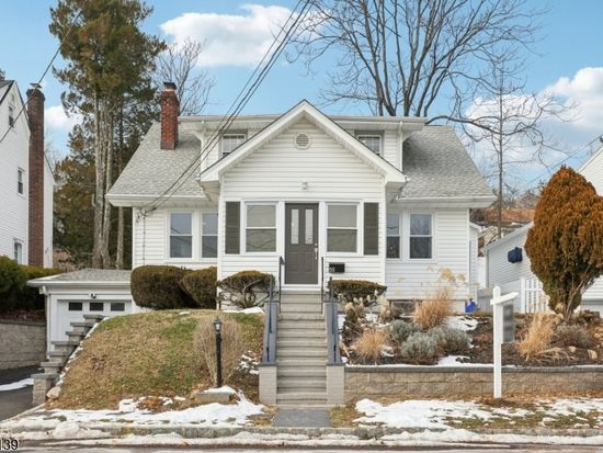 55 Roosevelt Ave, West Orange, NJ 07052