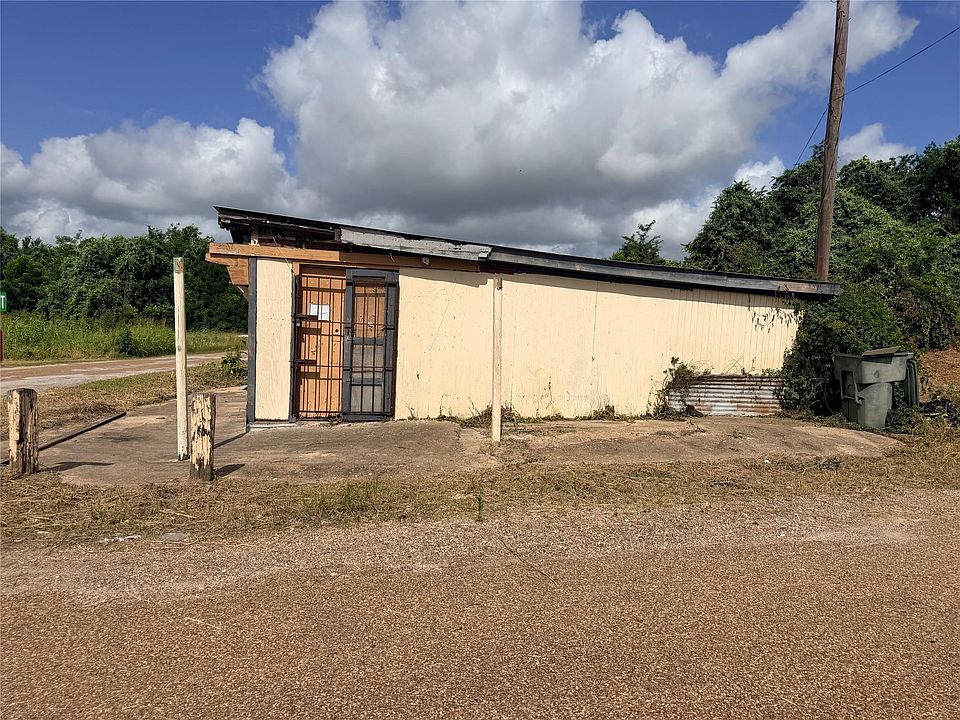 1st image of 299 County Road 444