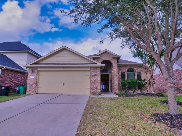 21914 Winsome Rose Ct