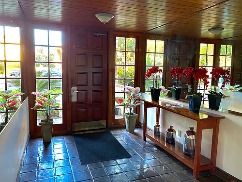 1715 Camden Ave. Los Angeles, CA 90025 Photo 1 1715 Camden Ave. Los Angeles, CA 90025 Photo 1