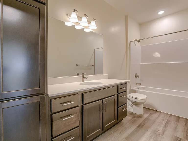 Wilderness Hills South Apartments — Photo 20