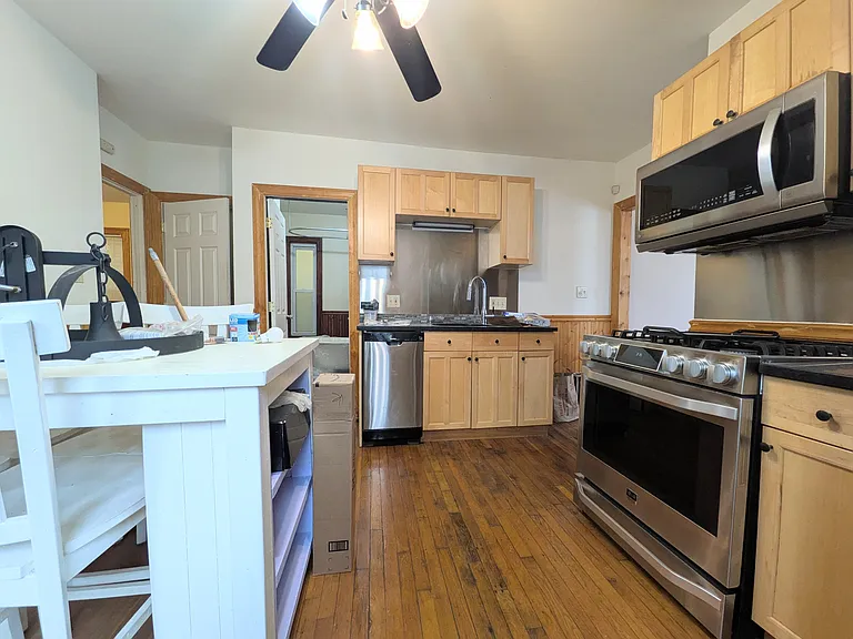 137 Marcella St #1 — Photo 3