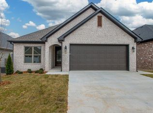 190 Fletcher Ridge Dr, Little Rock, AR 72223