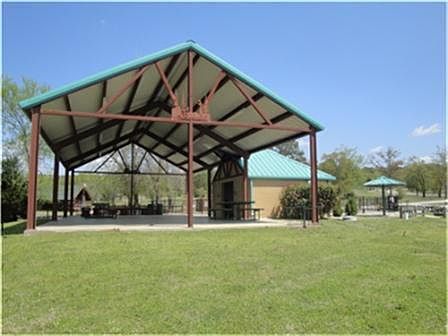 1st image of 5 Forest Dr
