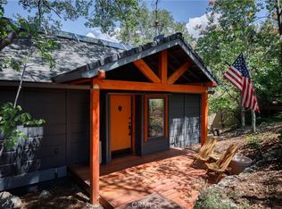 1384 Golden Rule Ln, Lake Arrowhead, CA 92352