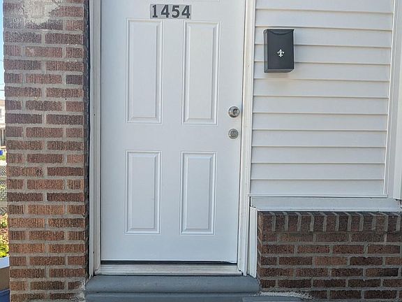 3rd image of 1454 Rosalie St