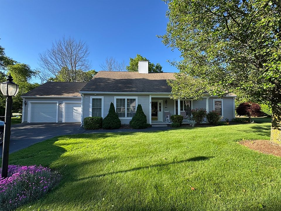 1st image of 3 Dunbar Dr