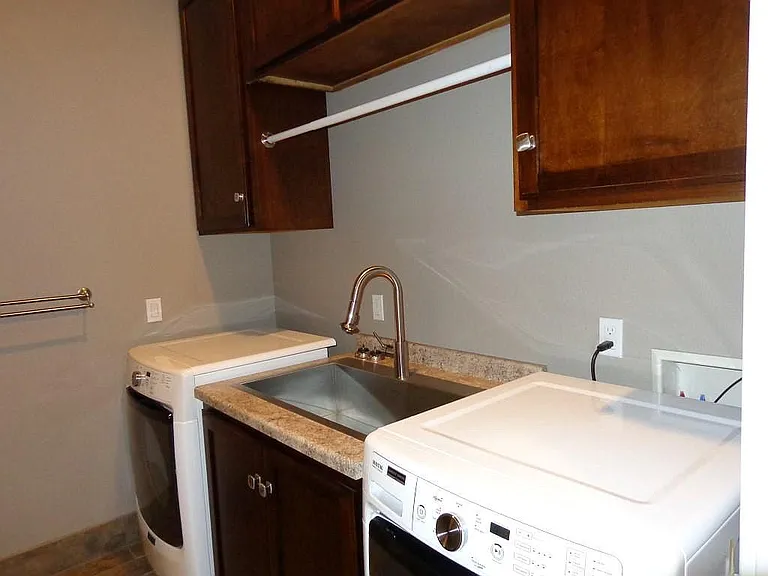 5708 Sandpiper Dr — Photo 6