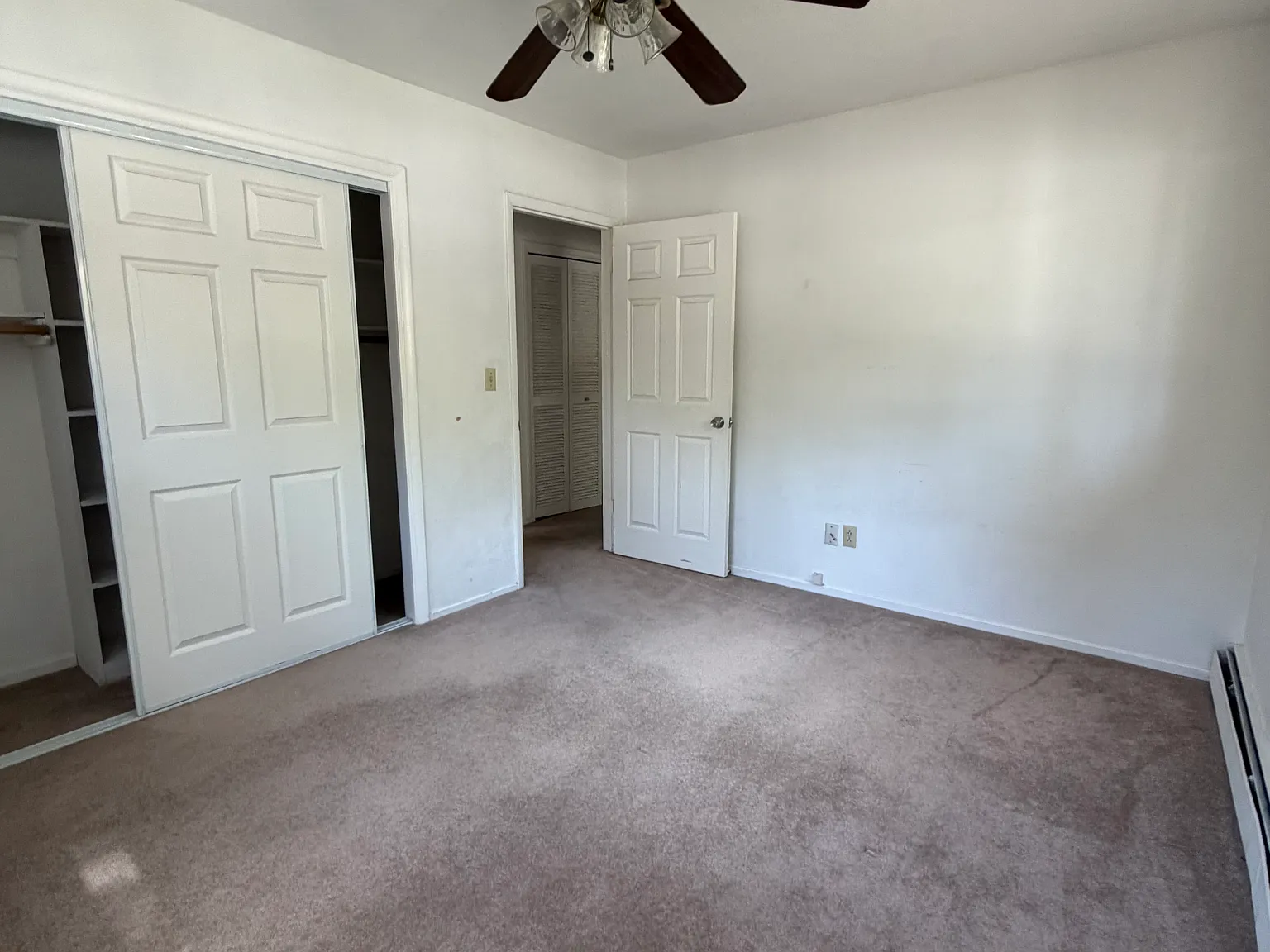 3 bed, 1432 sqft, $1,100 — Photo 1