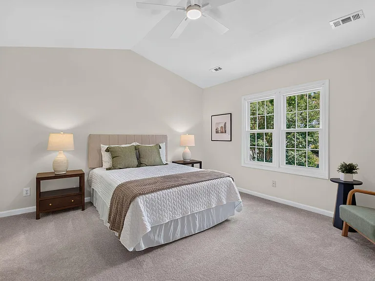 212 Mint Hill Dr — Photo 8