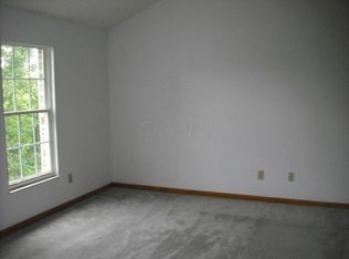 1412 River Trail Dr, Grove City, OH