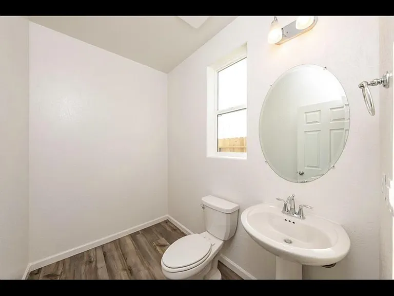 6698 E Adena Ave — Photo 3