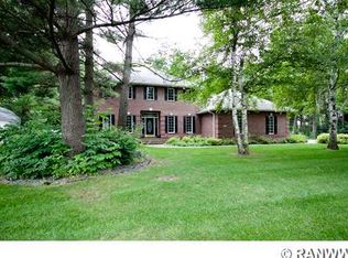 3708 Eastwind Dr, Eau Claire, WI 54701