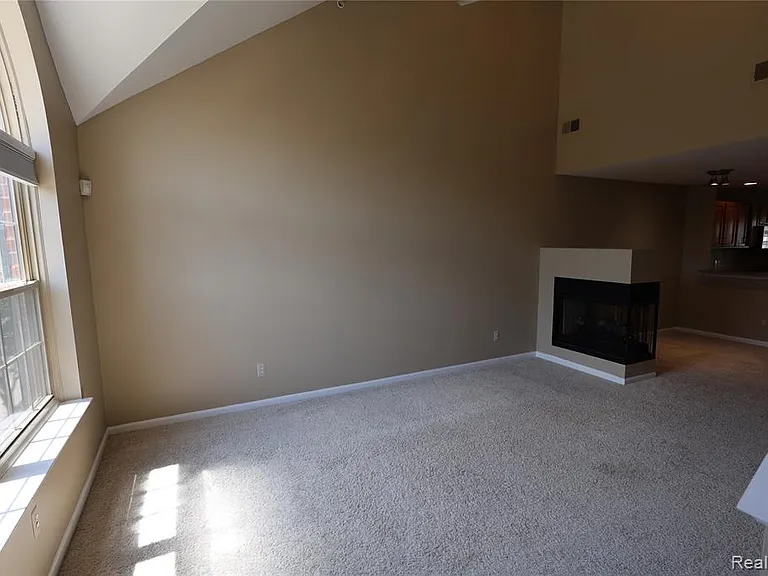 39460 Springwater Dr — Photo 8