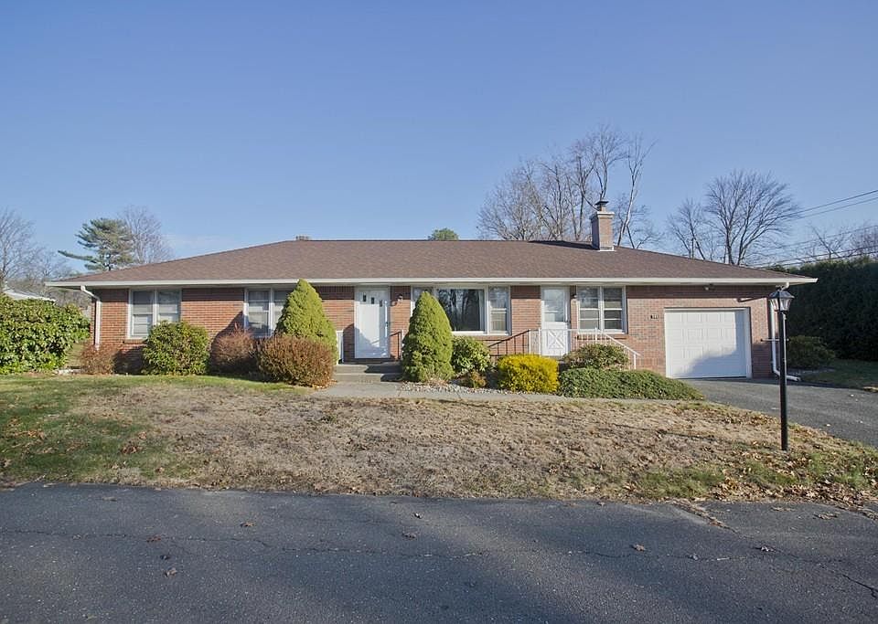 1st image of 252 Miller St
