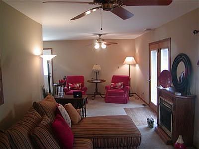 3rd image of 252 Wyleswood Dr