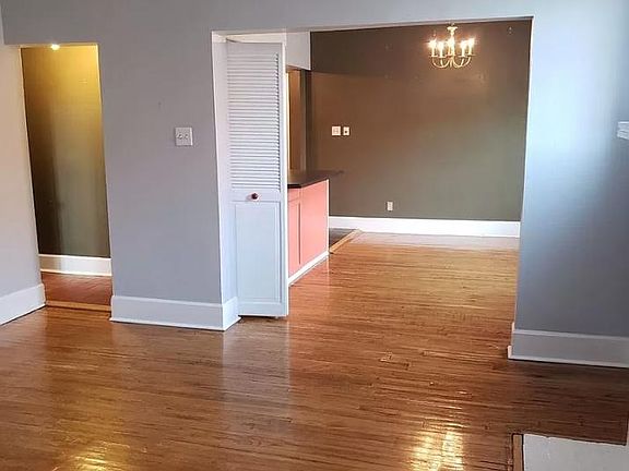 3rd image of 6026 Waterman Blvd APT 1E