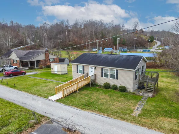 130 Henry St, West Liberty, KY 41472