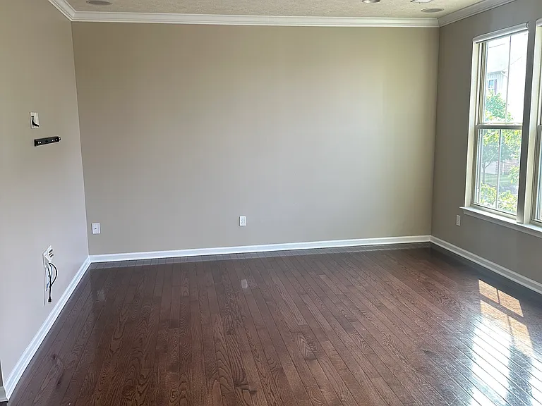 859 Beacon Ln — Photo 6