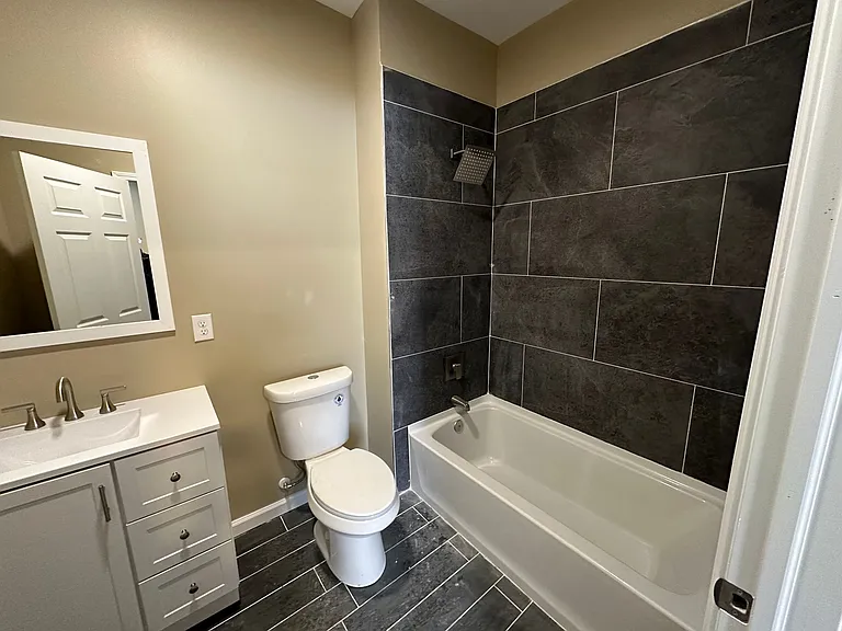 550 Spruce St — Photo 12
