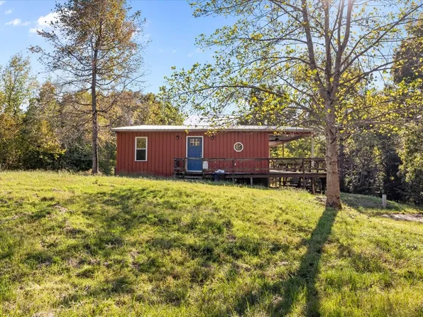 3316 Toms Creek Rd Lot 4 & 5, Linden, TN 37096