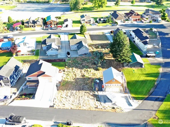 275 W Beach Drive, Orondo, WA 98843