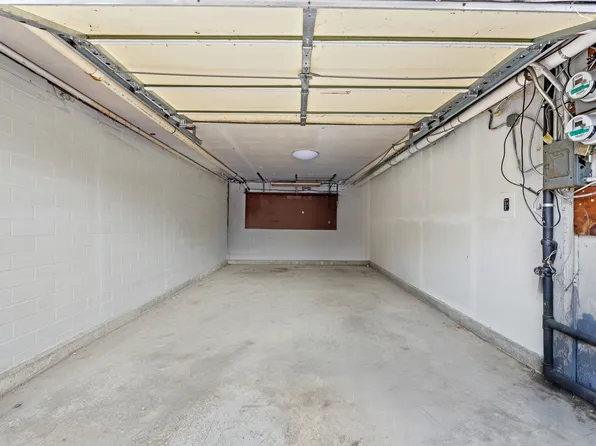 5-39 117th Street image 16 of 28