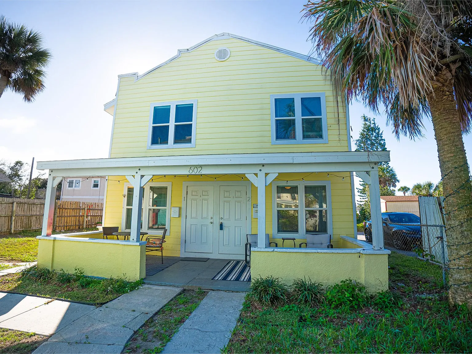 2 bed, 746 sqft, $1,600 — Photo 2