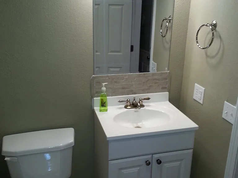 406 S Adams Ave — Photo 3