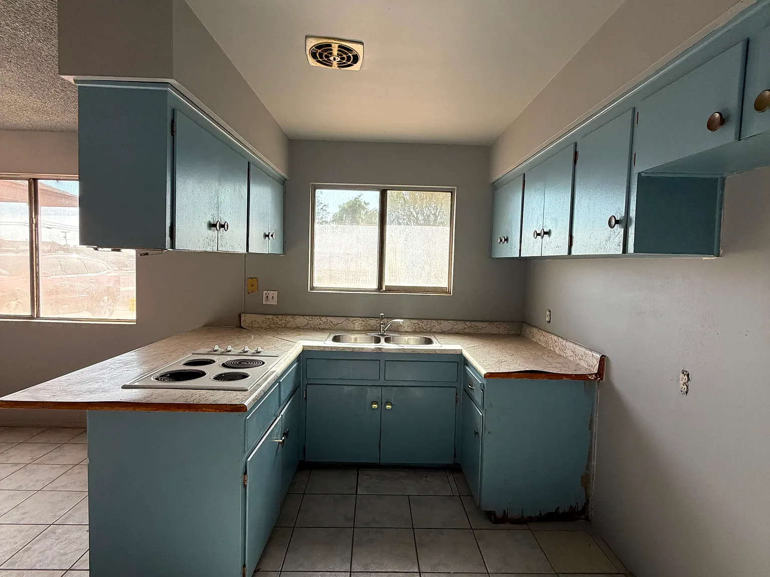 4 bed, 1587 sqft, $1,895 — Photo 4