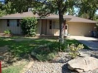 1362 E Barstow Ave, Fresno, CA 93710