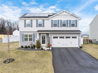 301 Ruth Ct, Imperial, PA 15126