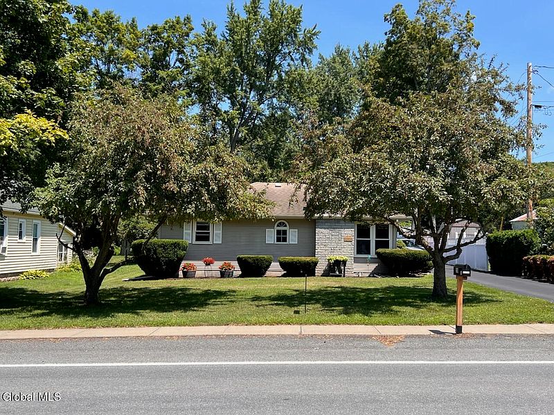 2nd image of 210 Main Street