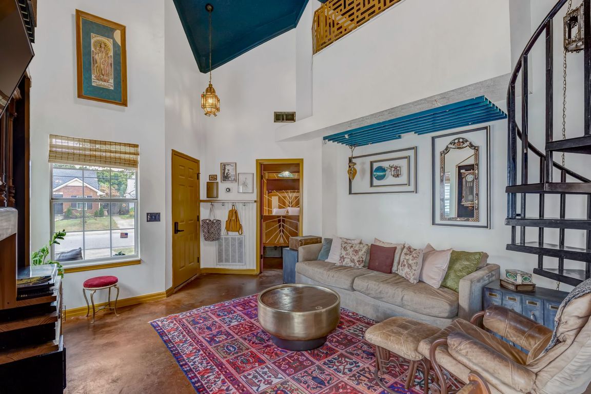 next background image